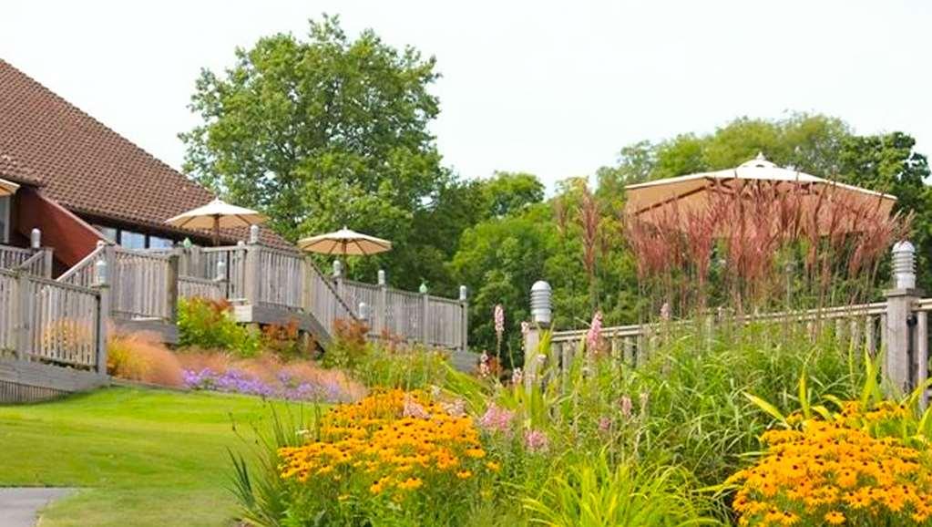 Lakeside Park & Hotel 4*